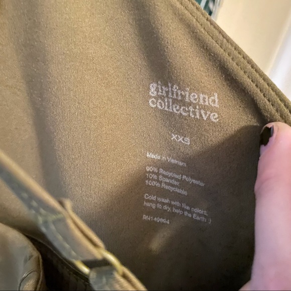 Fern undress - Picture 5 of 9